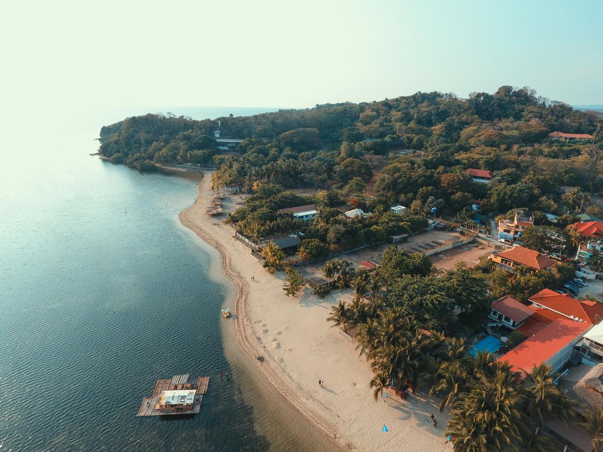 Bella Beach Resort Batangas Lian Exterior foto